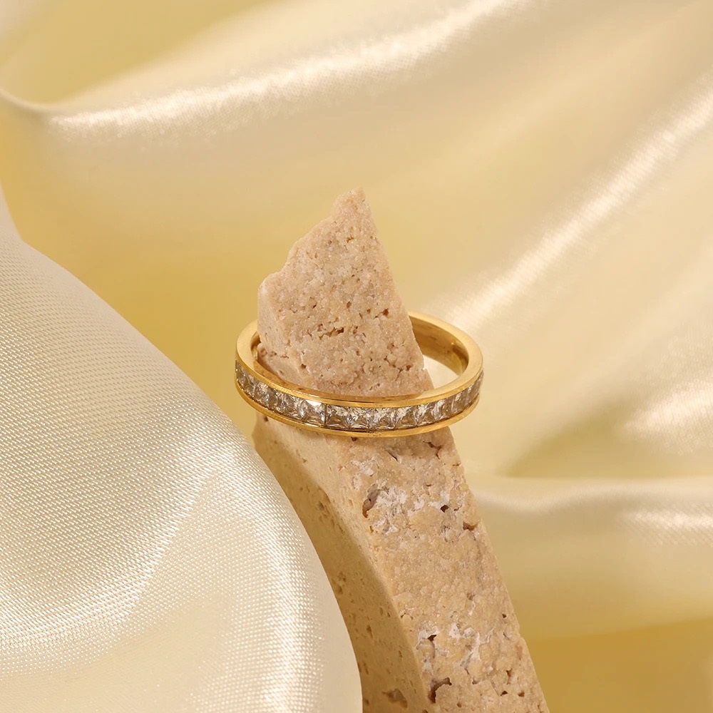 Luxury & Advanced feeling full Sky Star full Circle Row Diamond Stainless Steel Ring